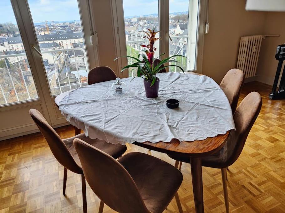 Superbe Appartement Lumineux Avec Vue Imprenable Tours Buitenkant foto